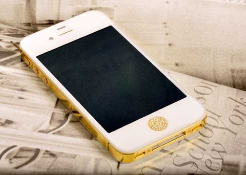 Iphone-4S-ma-vang-gan-kim-cuong-1