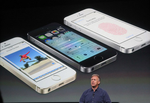 iPhone 5S vượt mặt Galaxy S4 trong tháng 10 