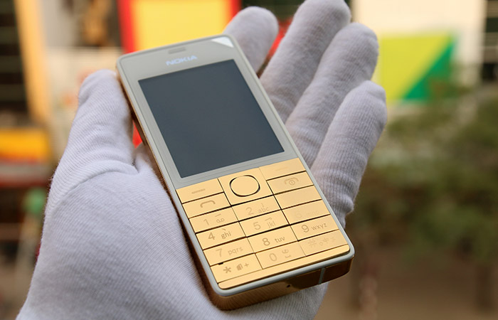 Nokia 515 mạ vàng 24K và bộ bàn phím "cực độc"