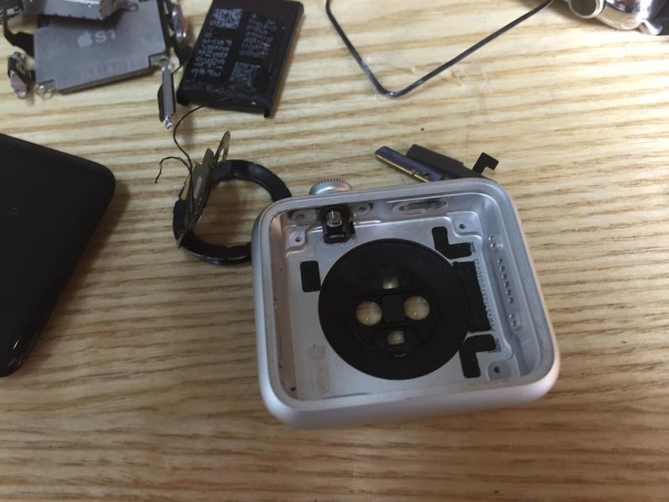 Hướng dẫn tháo, lắp, mở Apple Watch, Video mổ xẻ đồng hồ Apple