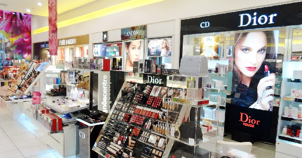 Mua mỹ phẩm tại nước ngoài luôn đảm bảo chất lượng và nguồn gốc