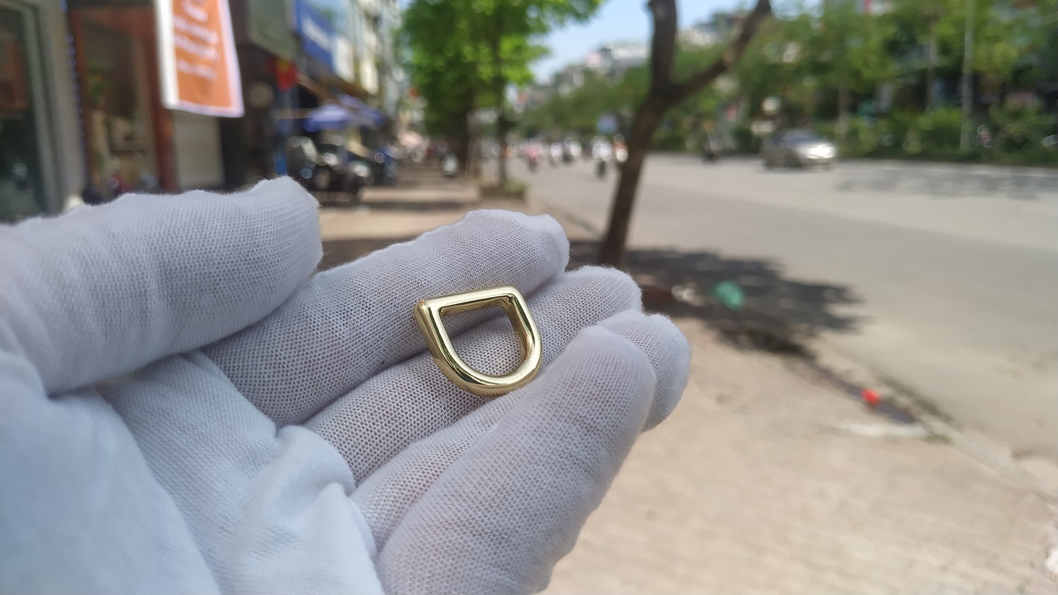Mạ lại móc khóa là cách đơn giản nhất để làm mới lại như ban đầu. Mạ lại móc khóa là cách đơn giản nhất để làm mới lại như ban đầu.