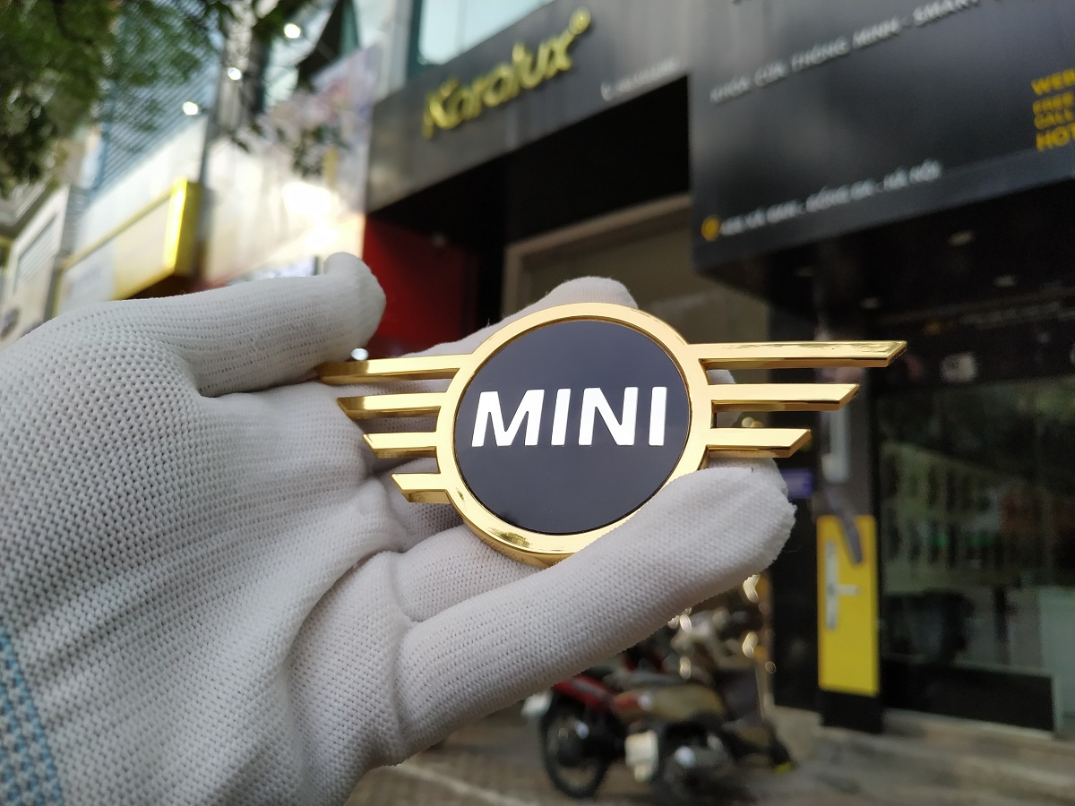 Logo ô tô mạ vàng cứng Pre Gold 18K